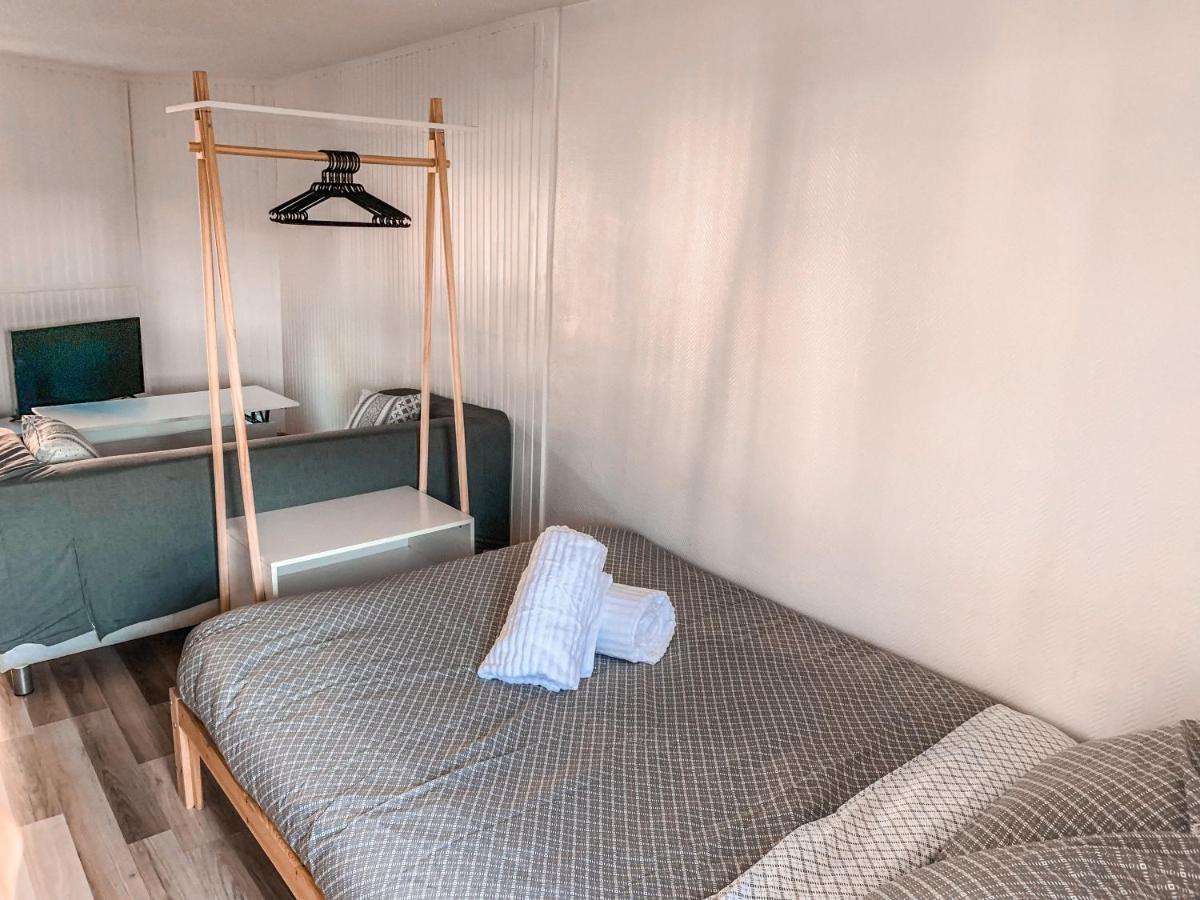 Apartmán Charmant Studio Au Jardin Vert- Proche Centre Angoulême Exteriér fotografie